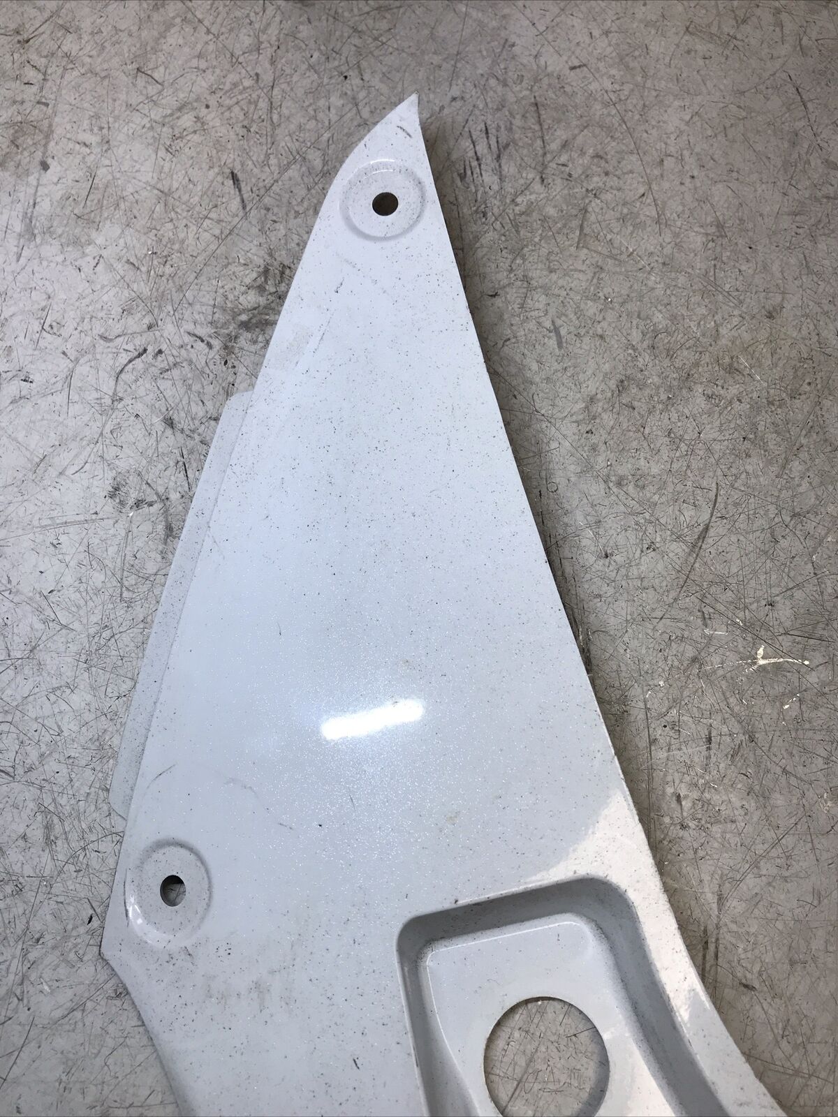 5674774