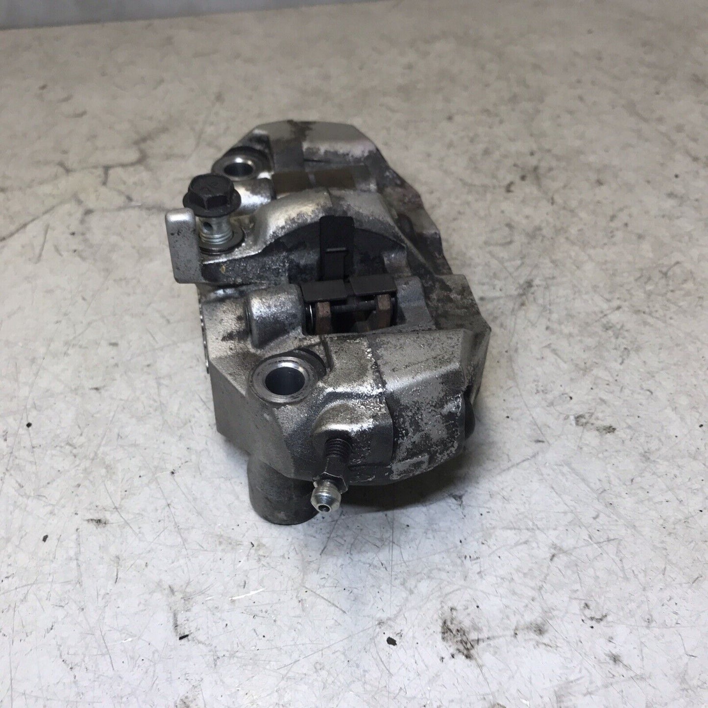 5674763