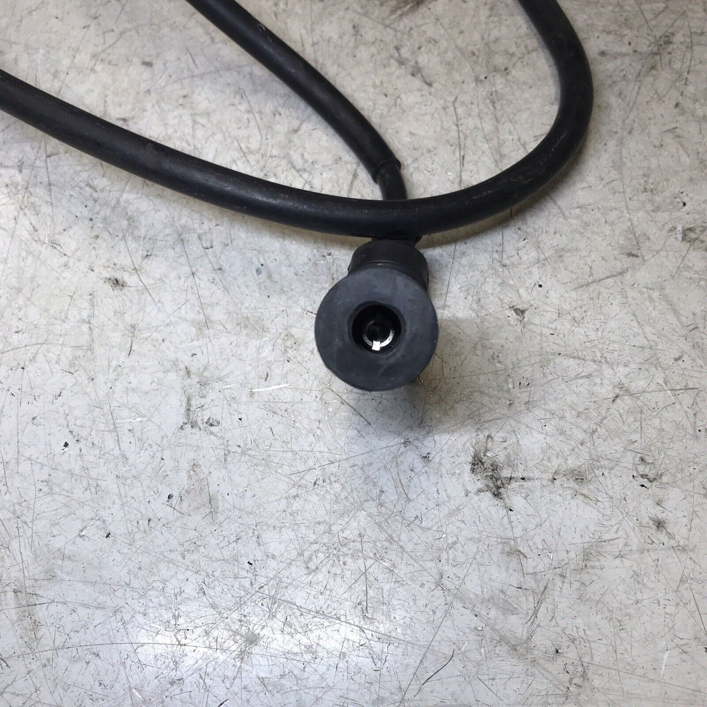 5674776