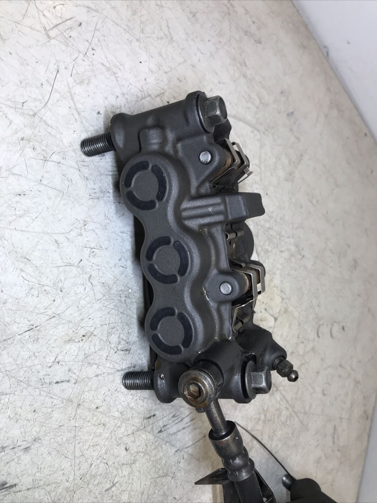 5674729