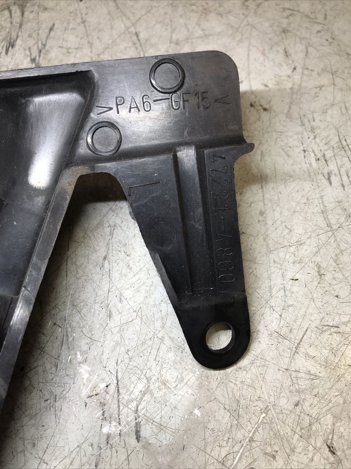 5674744