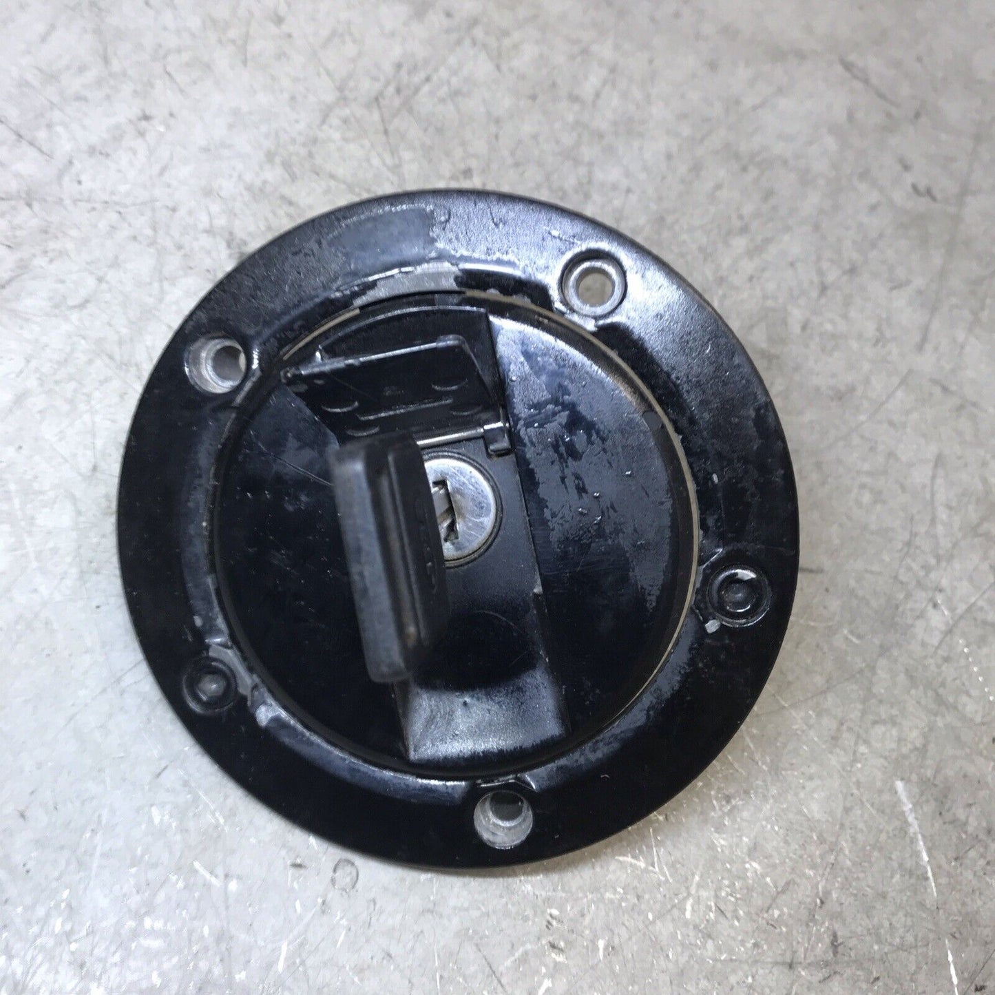 5674982