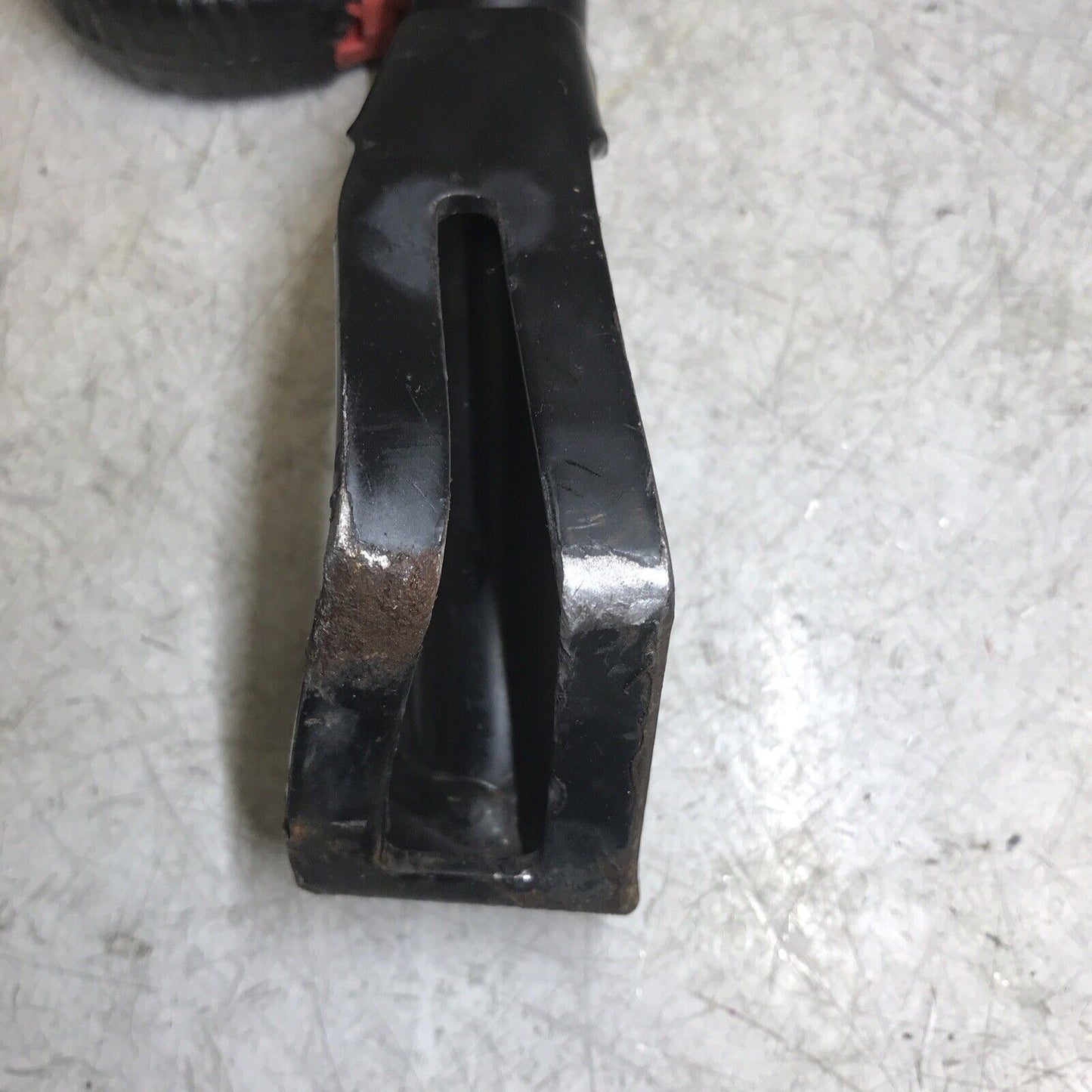 5674402