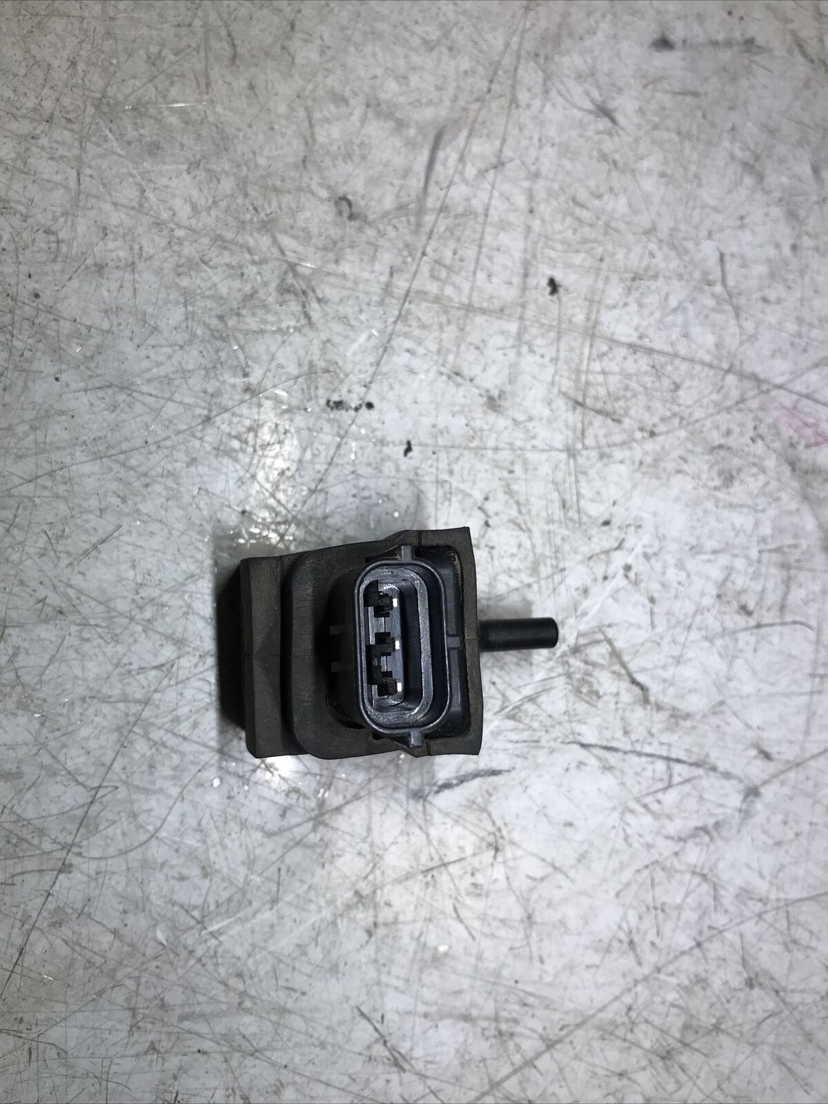 5674925