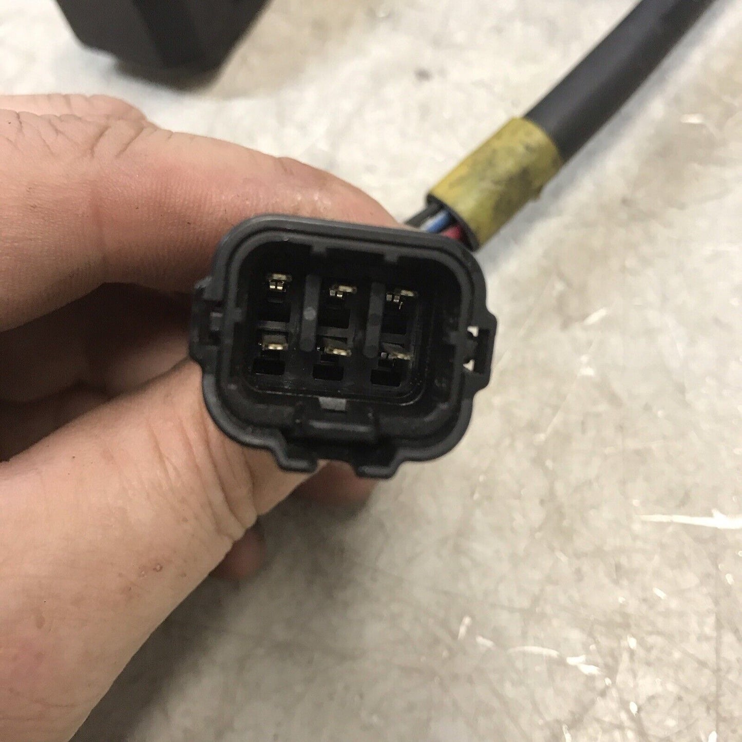 5674908