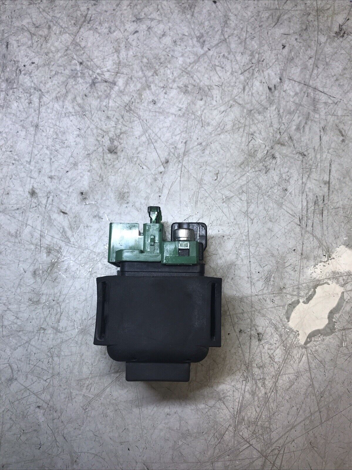 5674505