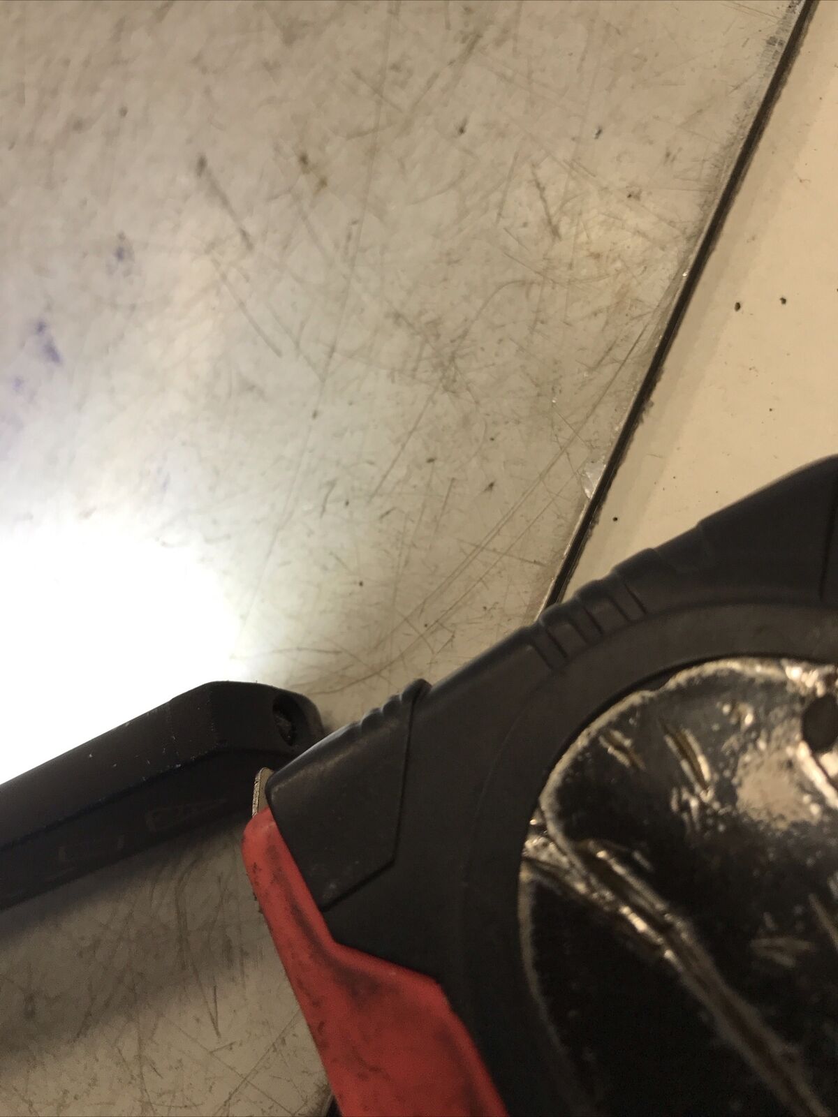 5674750