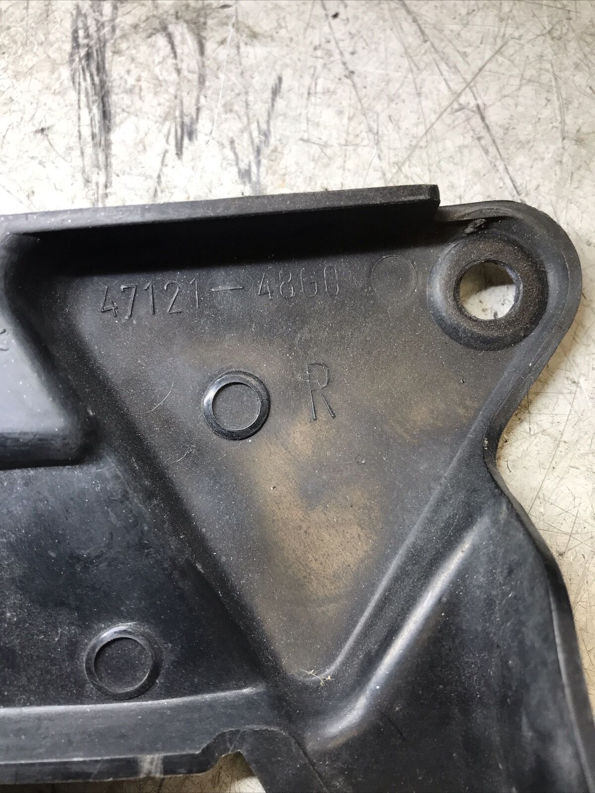 5674744