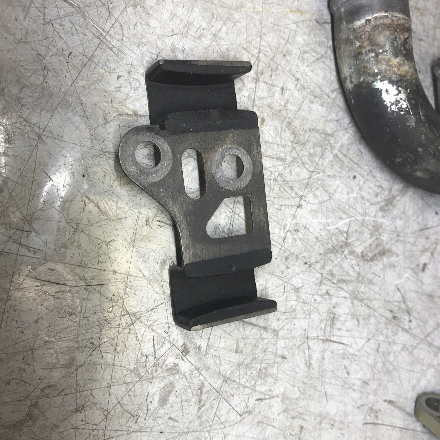 5674858