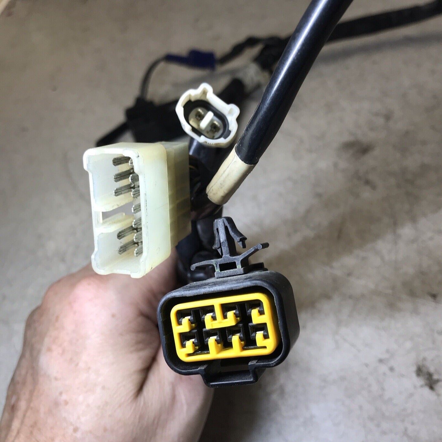 5674947