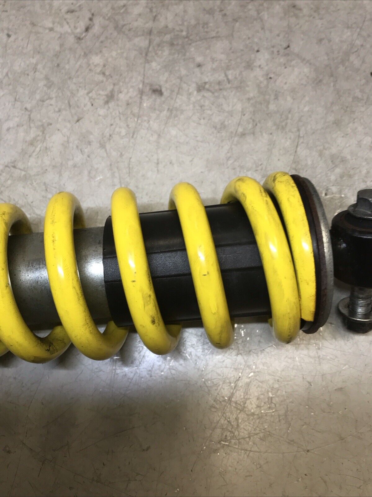 5674950