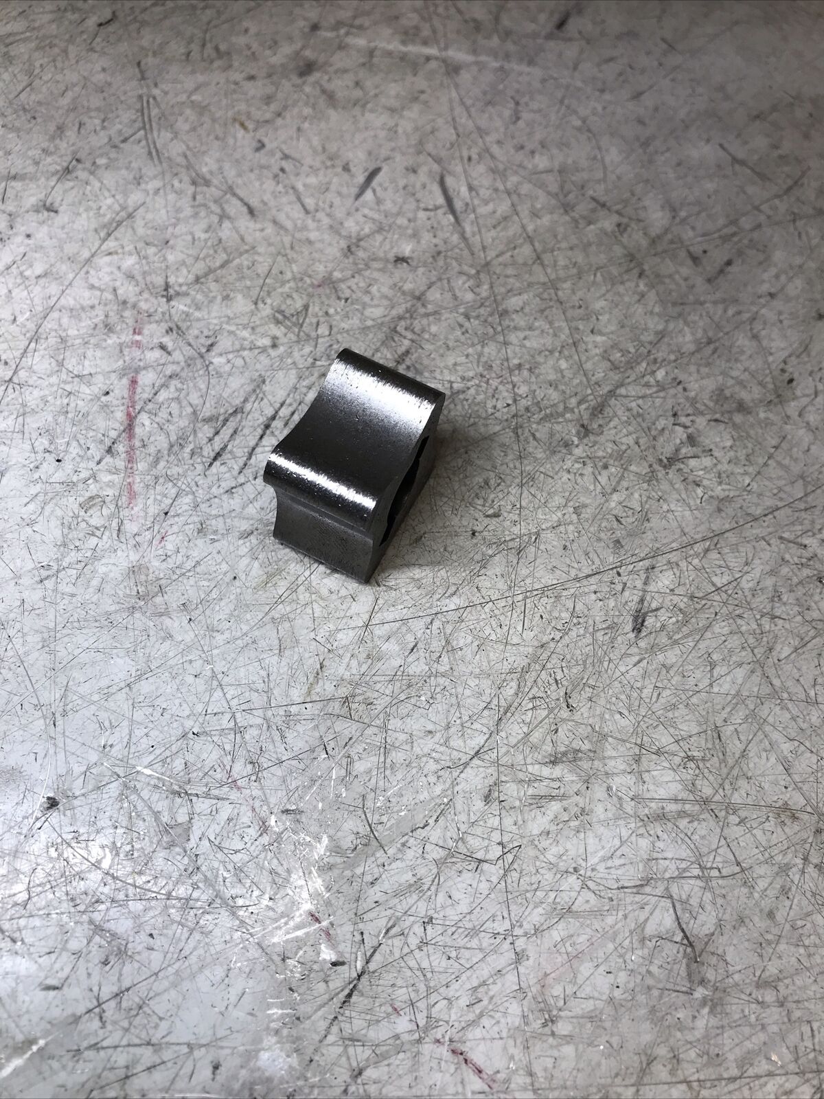 5674795