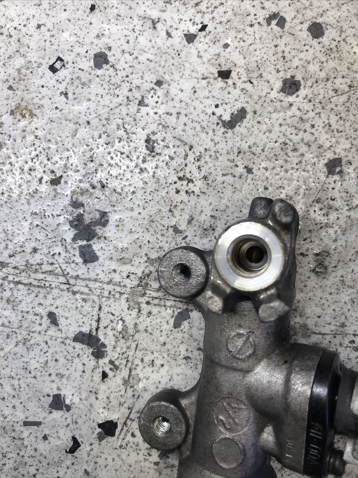5674413