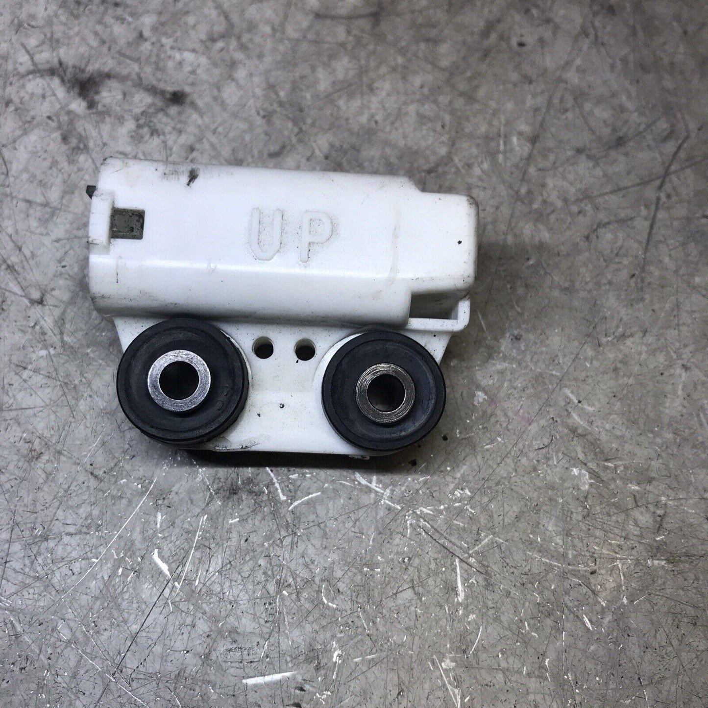 5674709