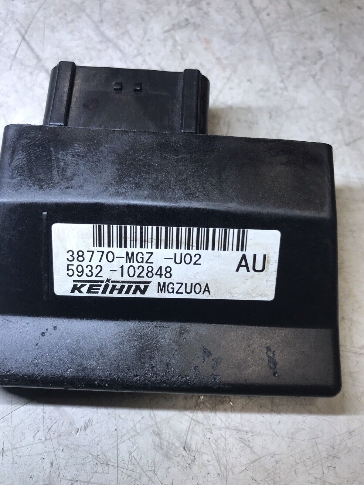 5674870