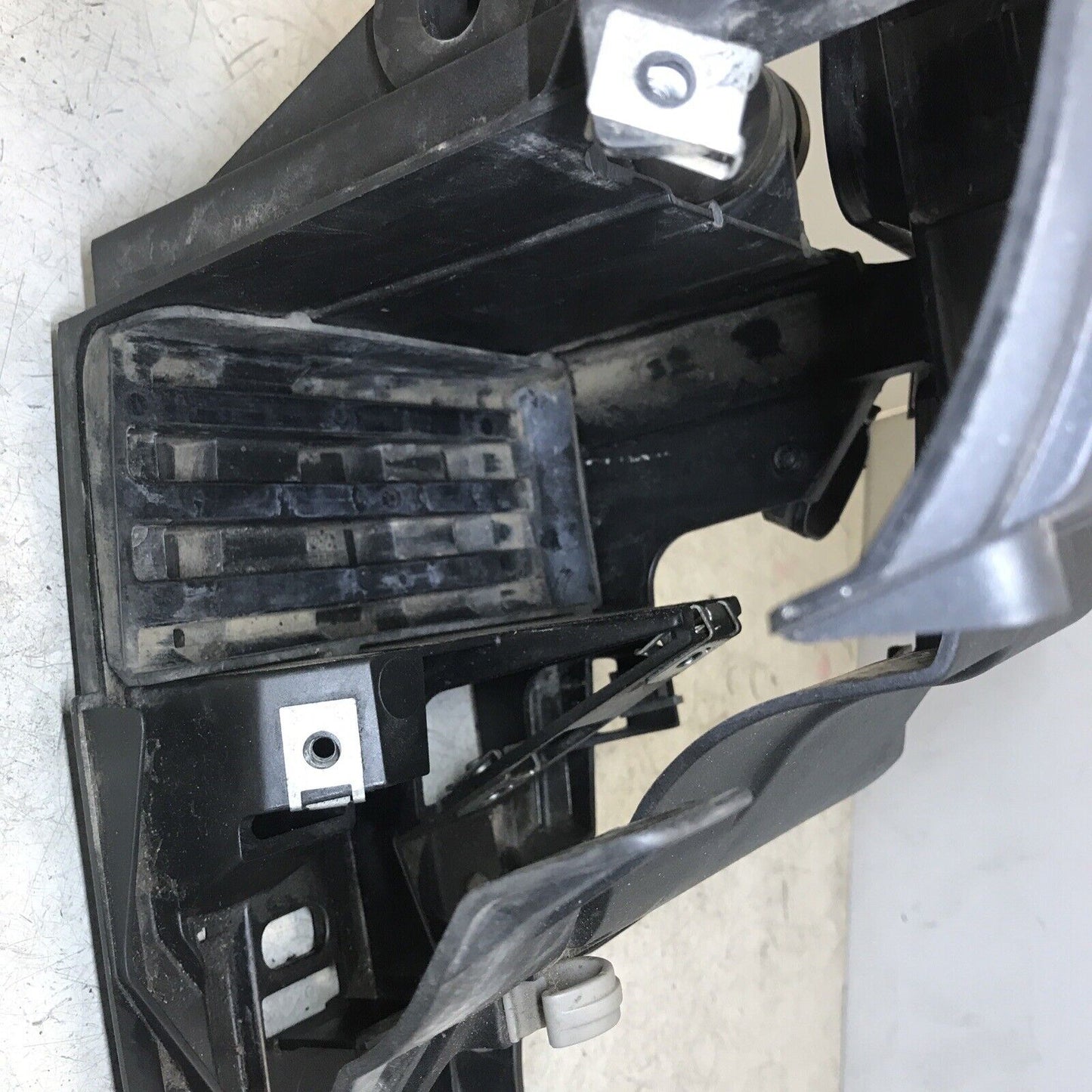 5674338