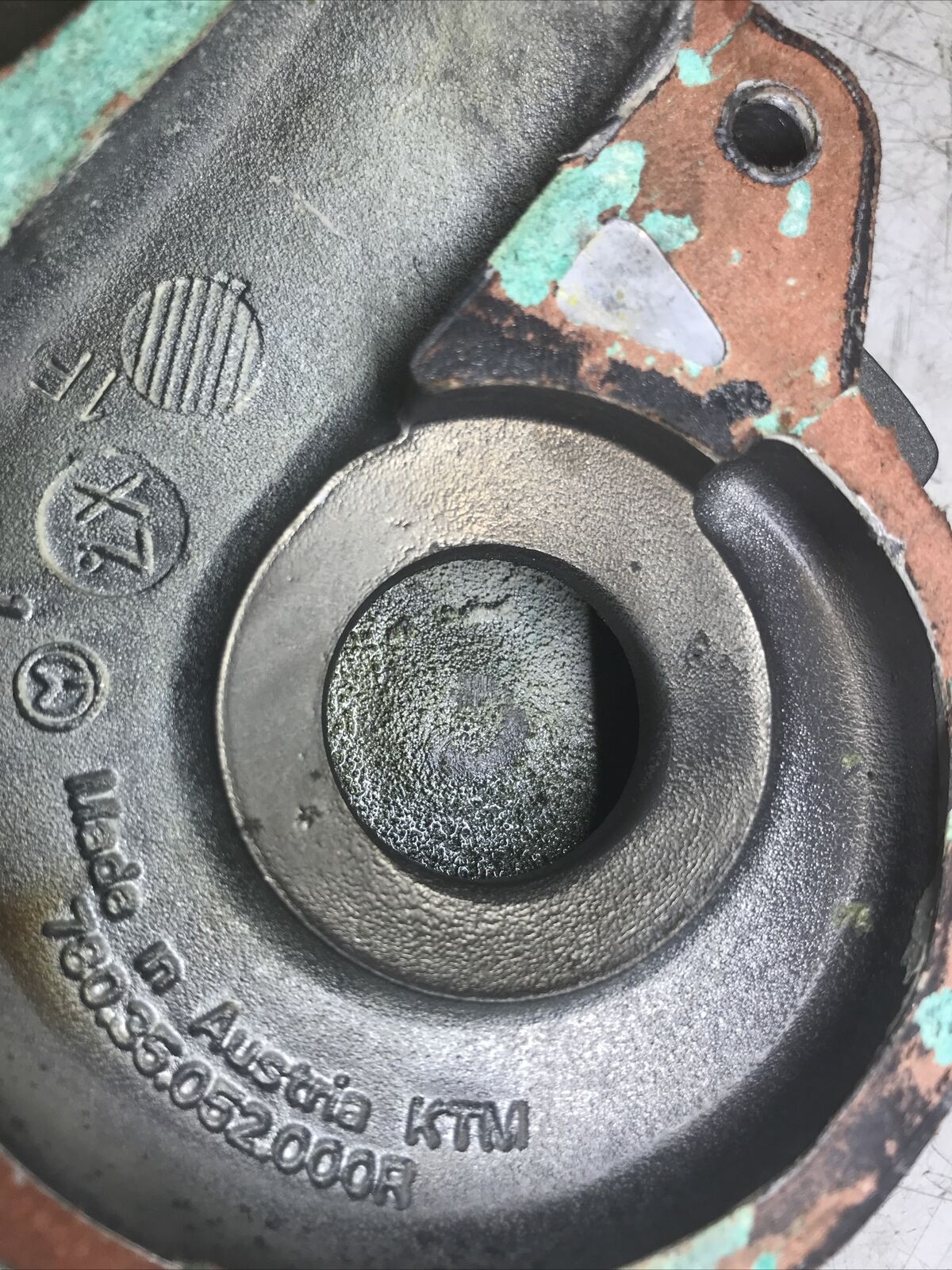 5674833