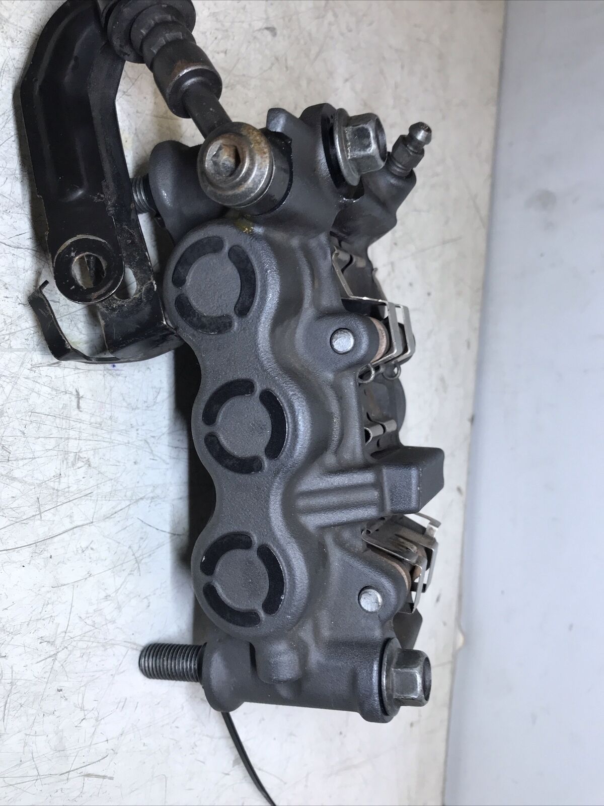 5674729