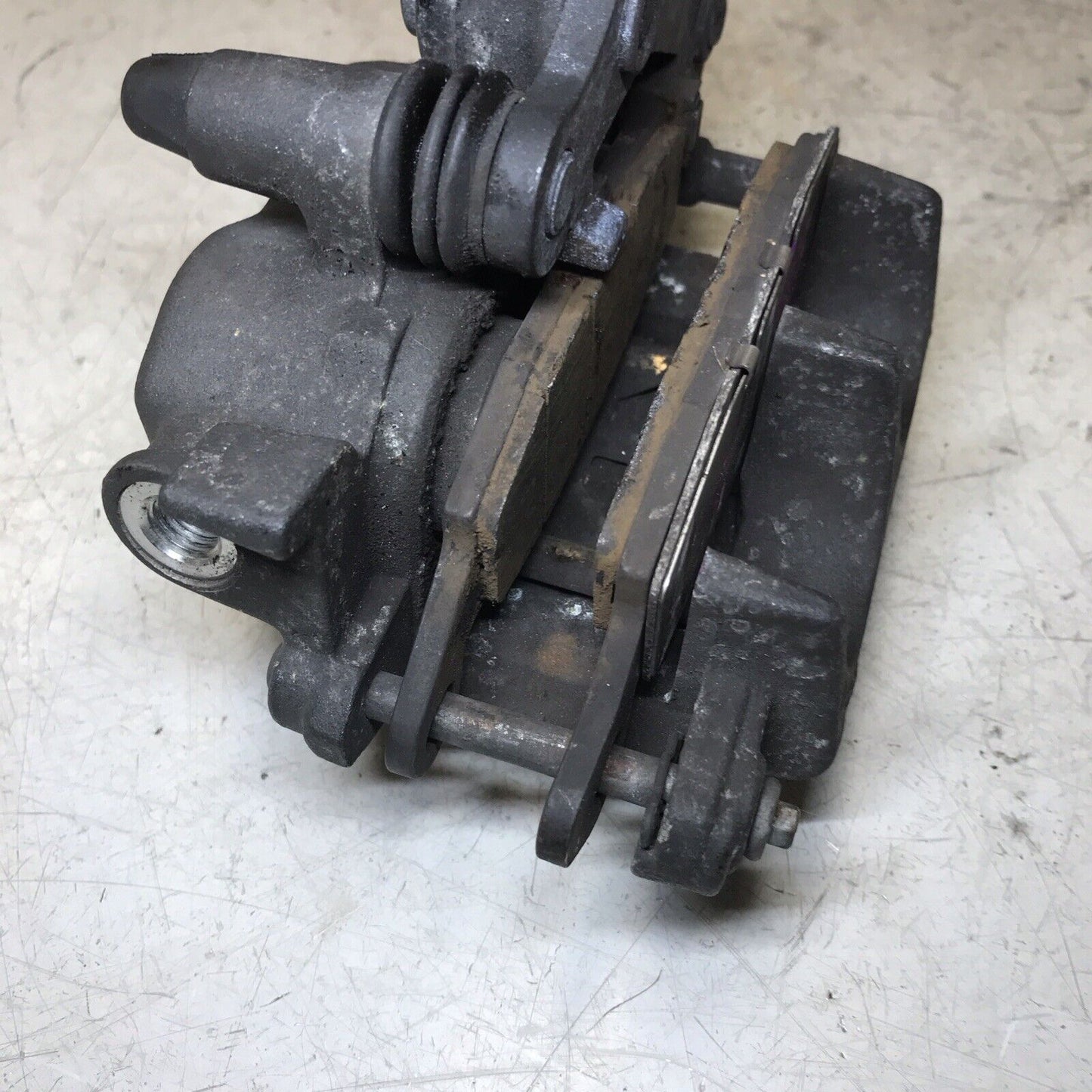 5674742