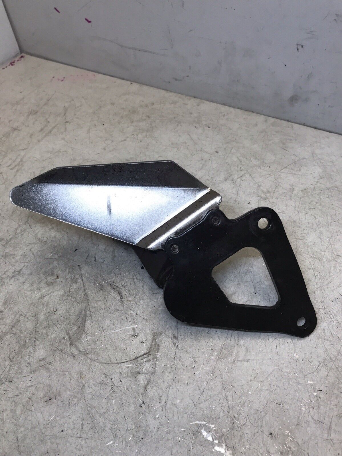 5674564