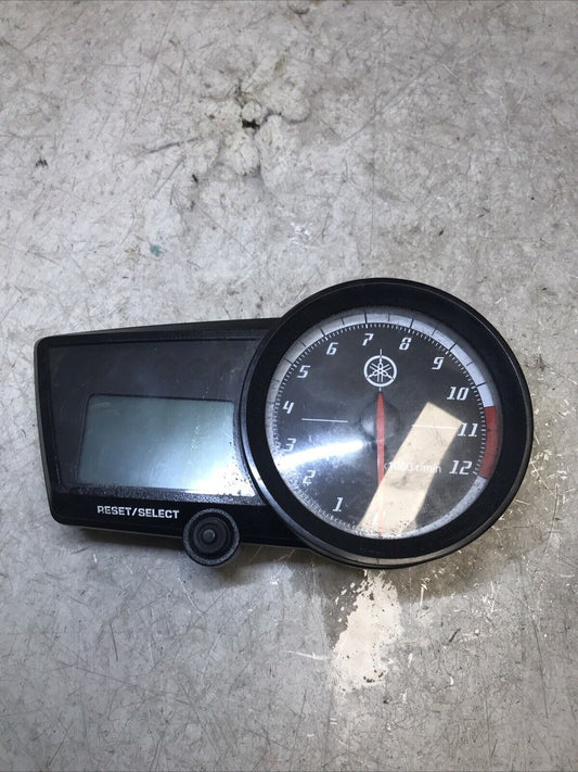 5674958