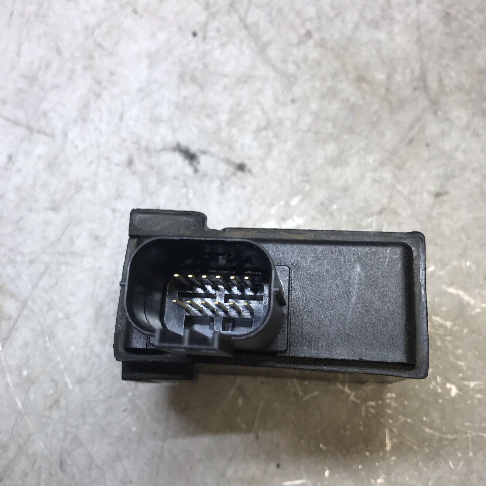 5674689
