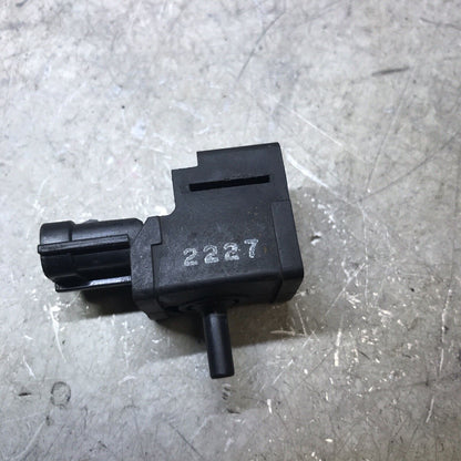 5674972