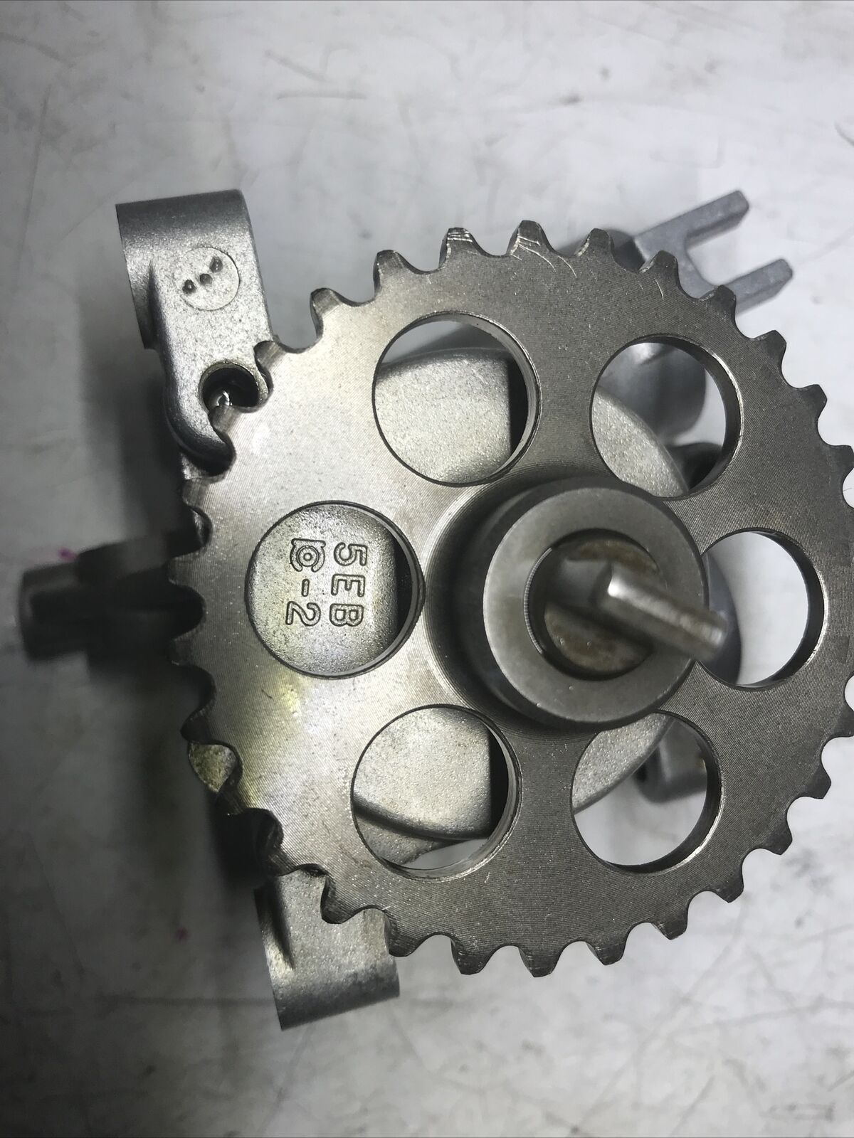 5674516