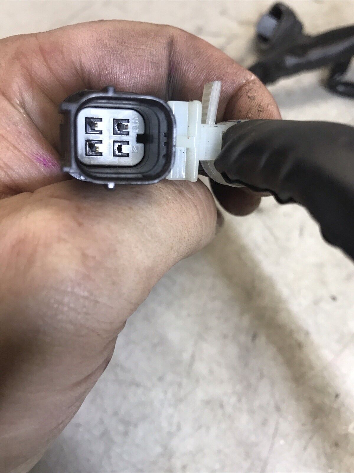 5674429