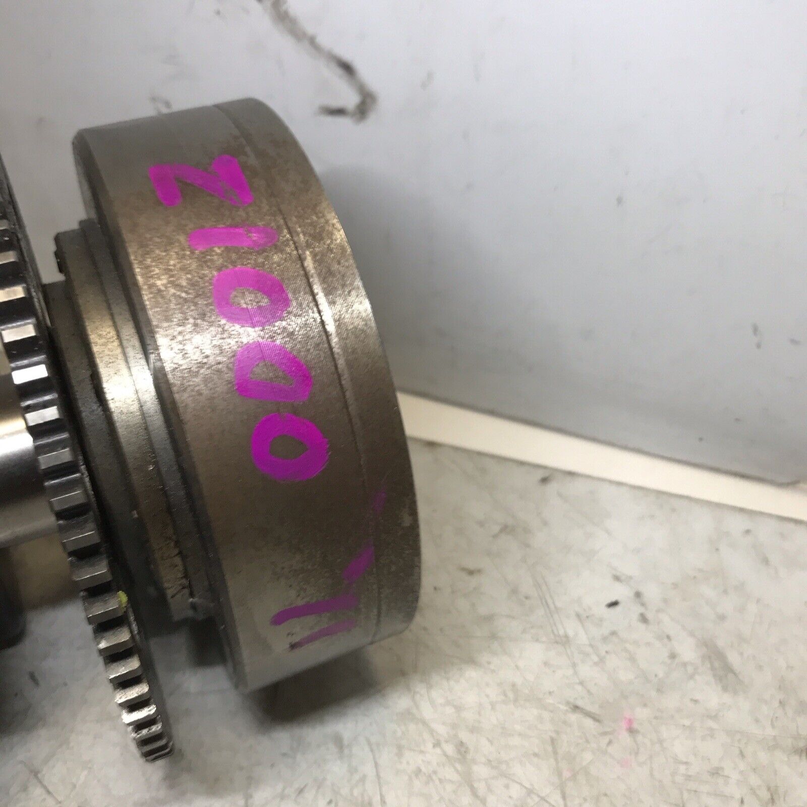 5674911