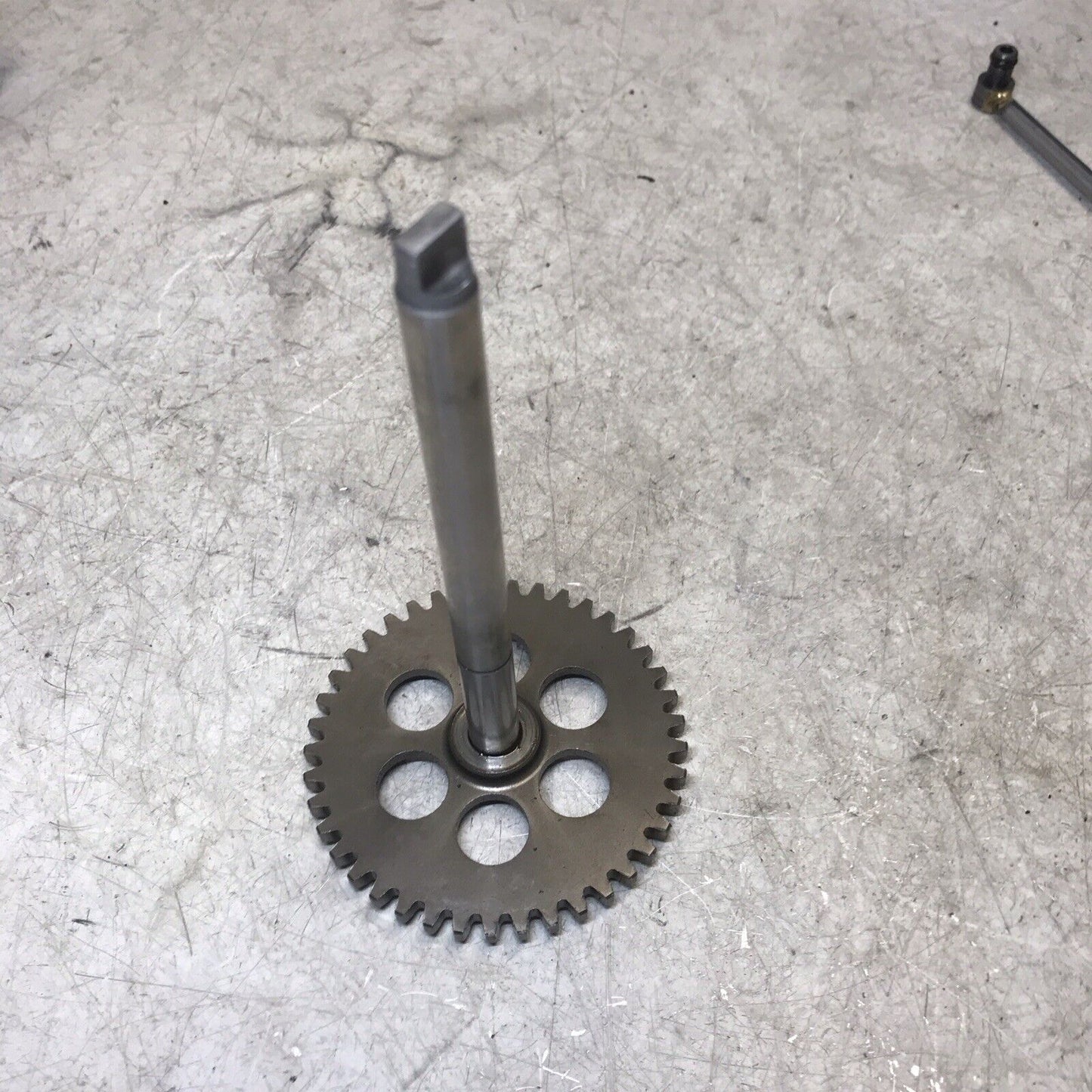 5674910