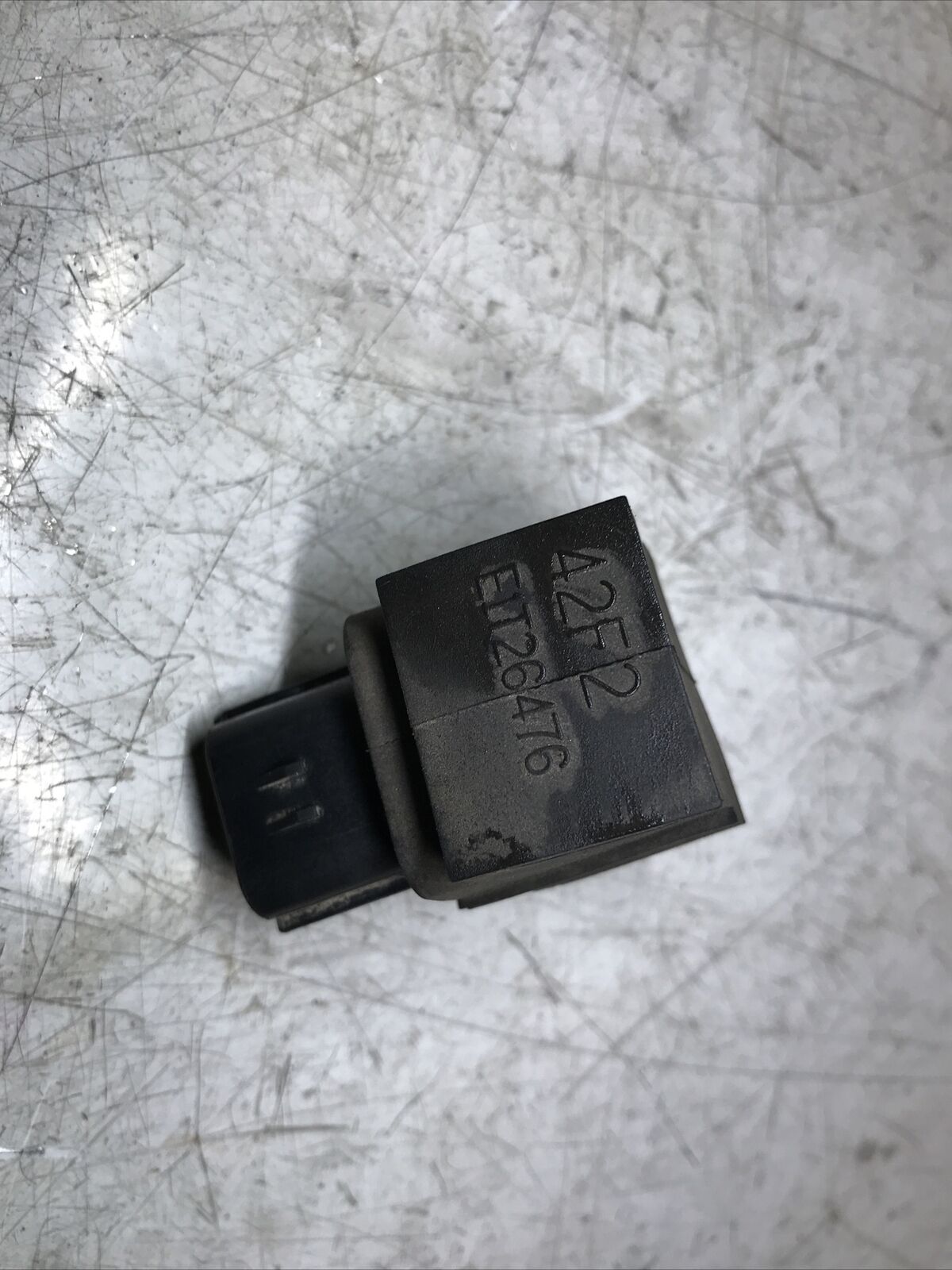 5674925