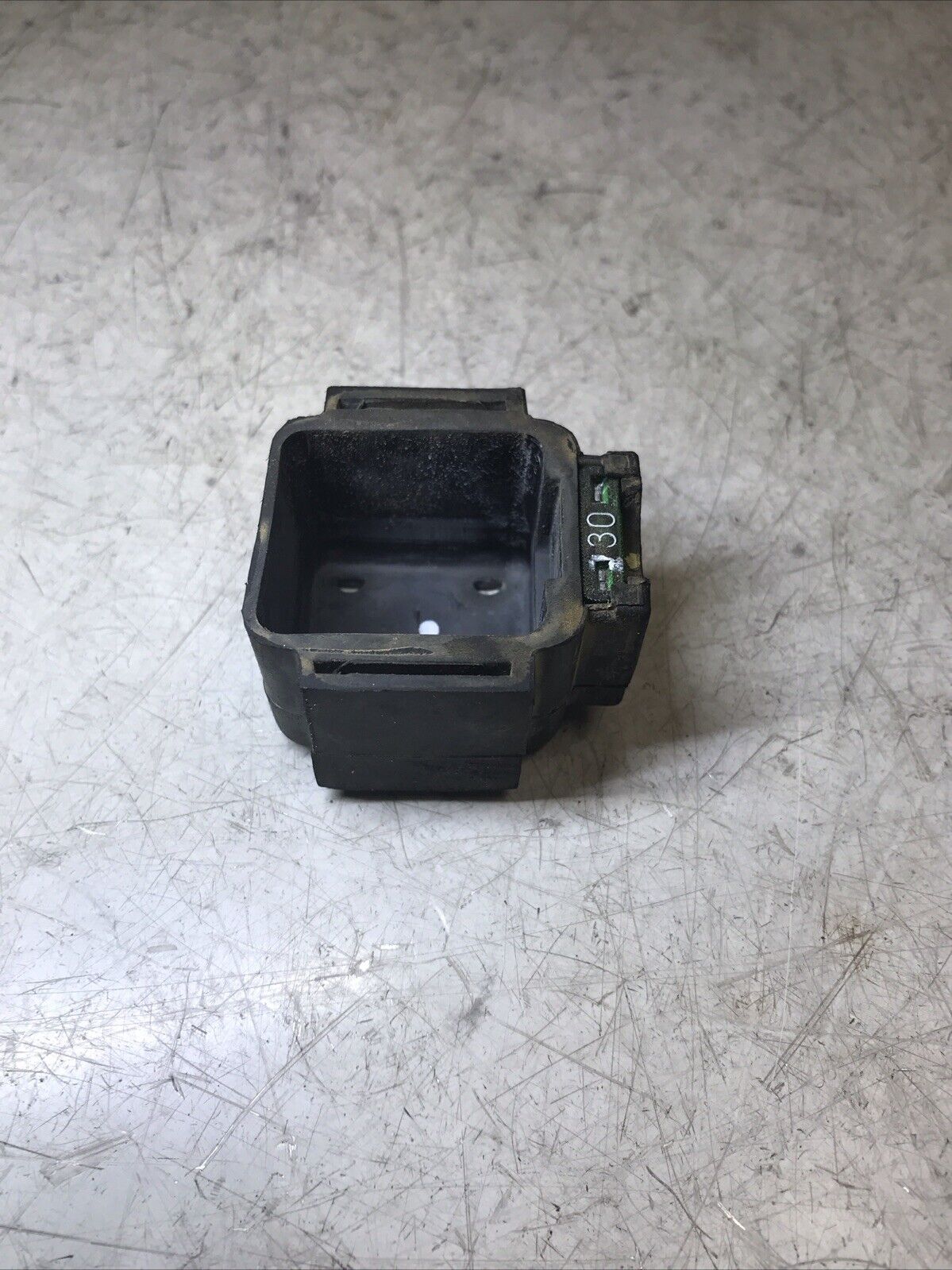 5674433