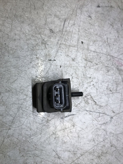 5674925