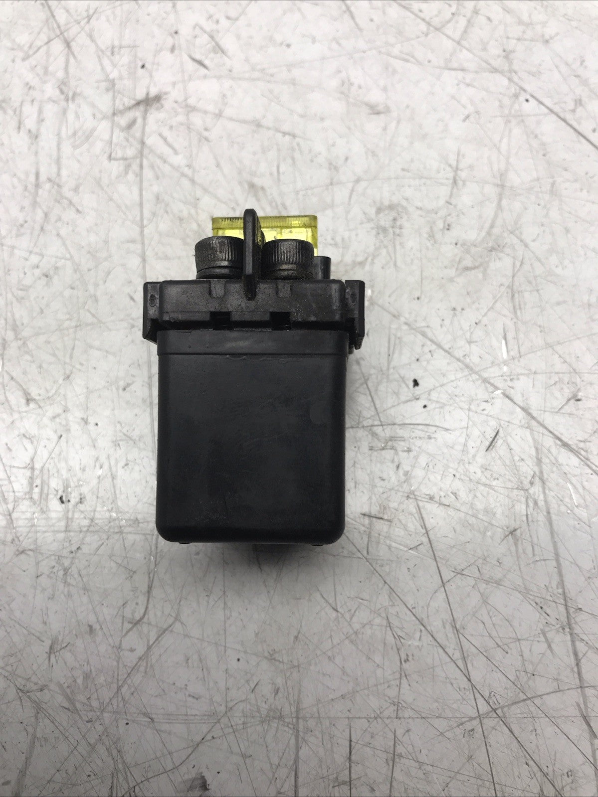 8890299