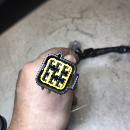 5674956
