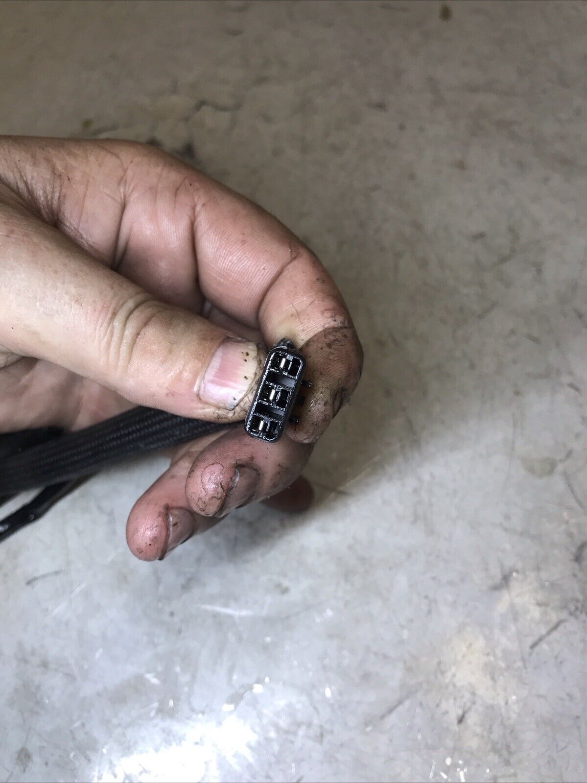5674458