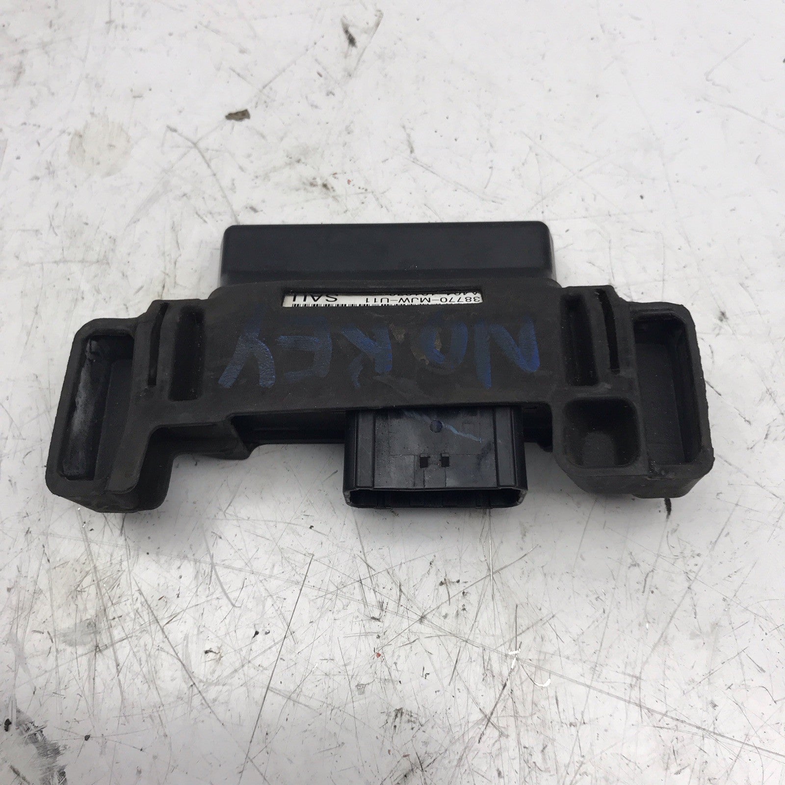8660470