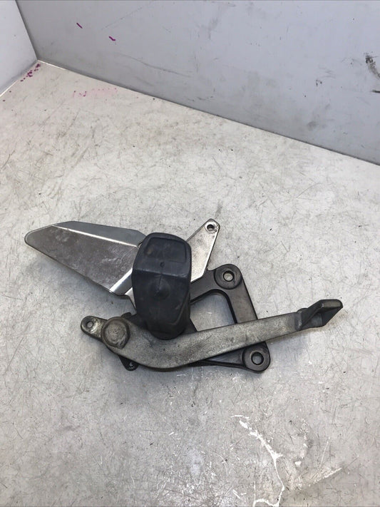 5674562