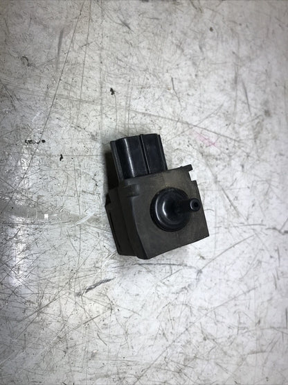 5674925