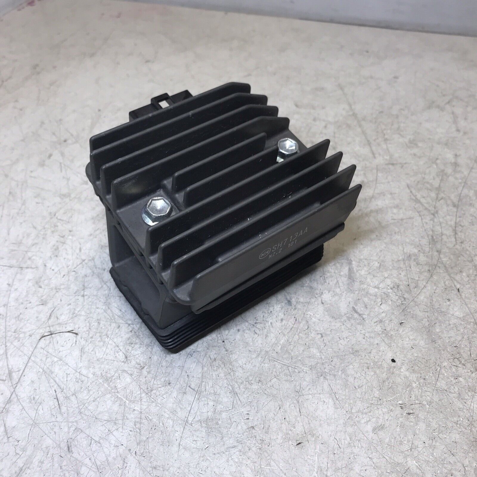 5674513