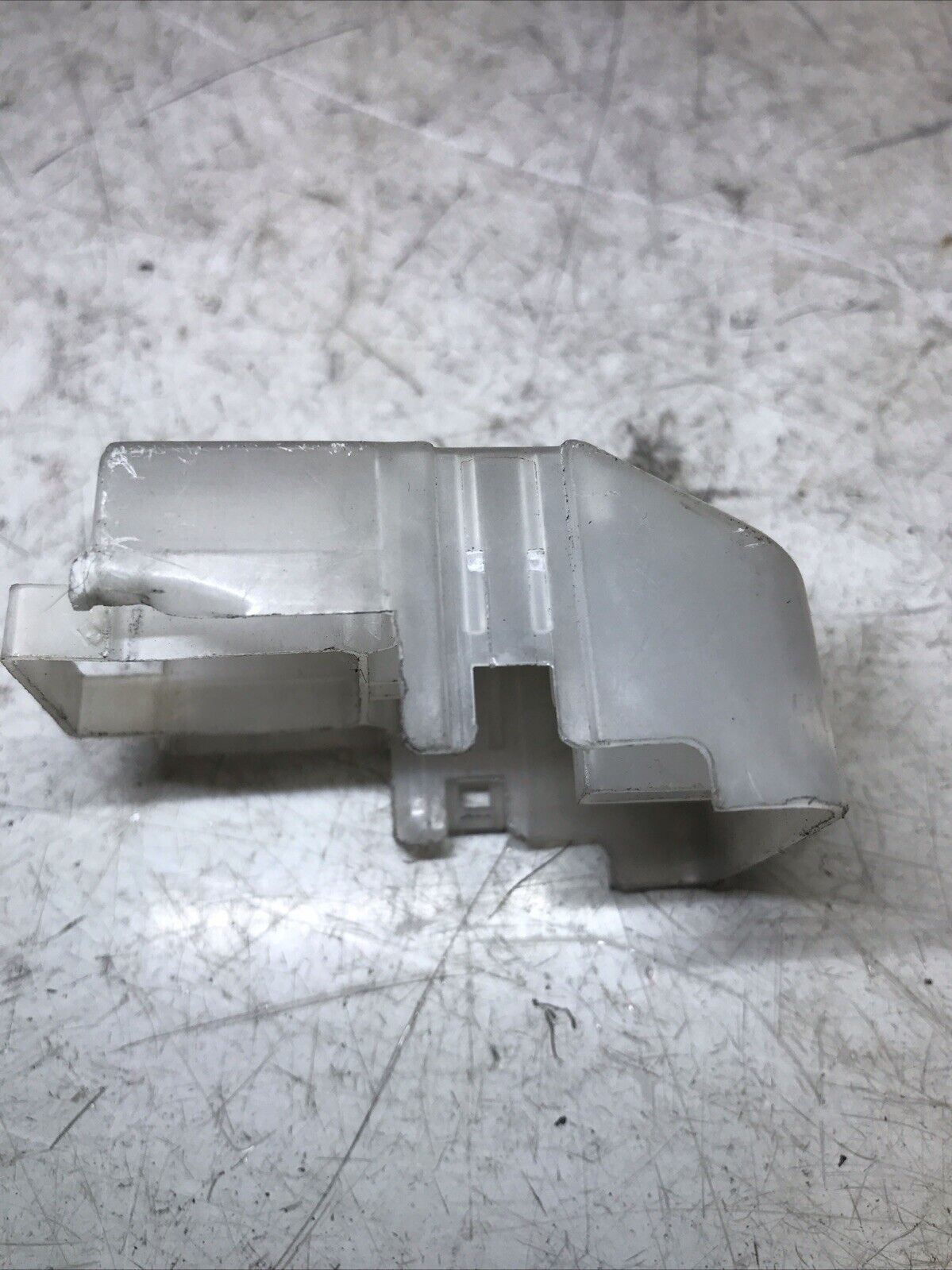 5675003