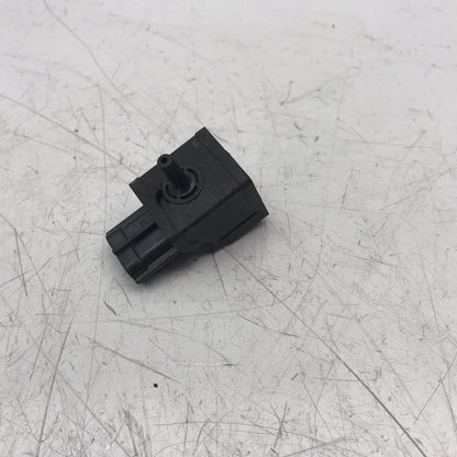 8850060