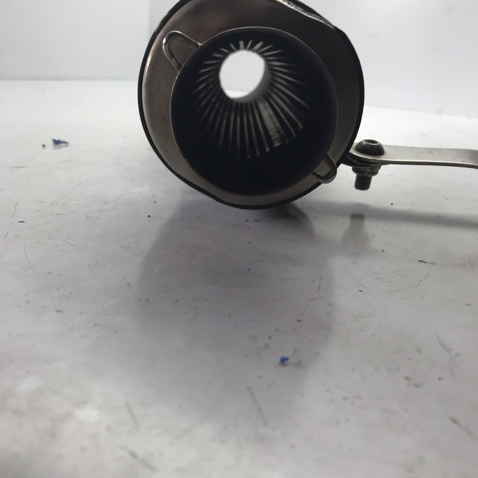8600986