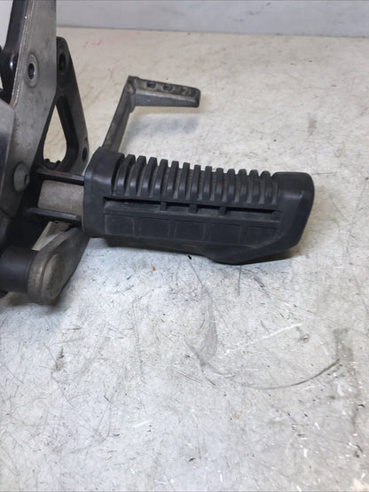 5674562