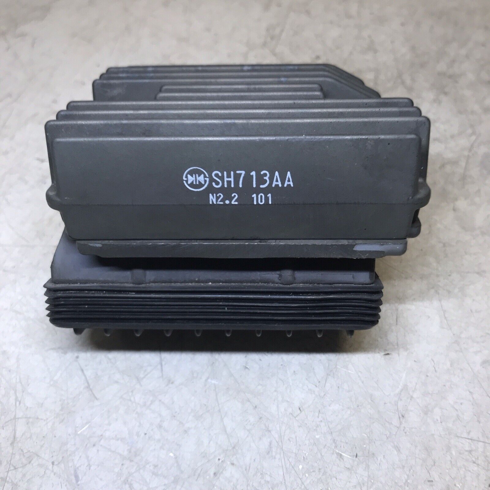 5674513