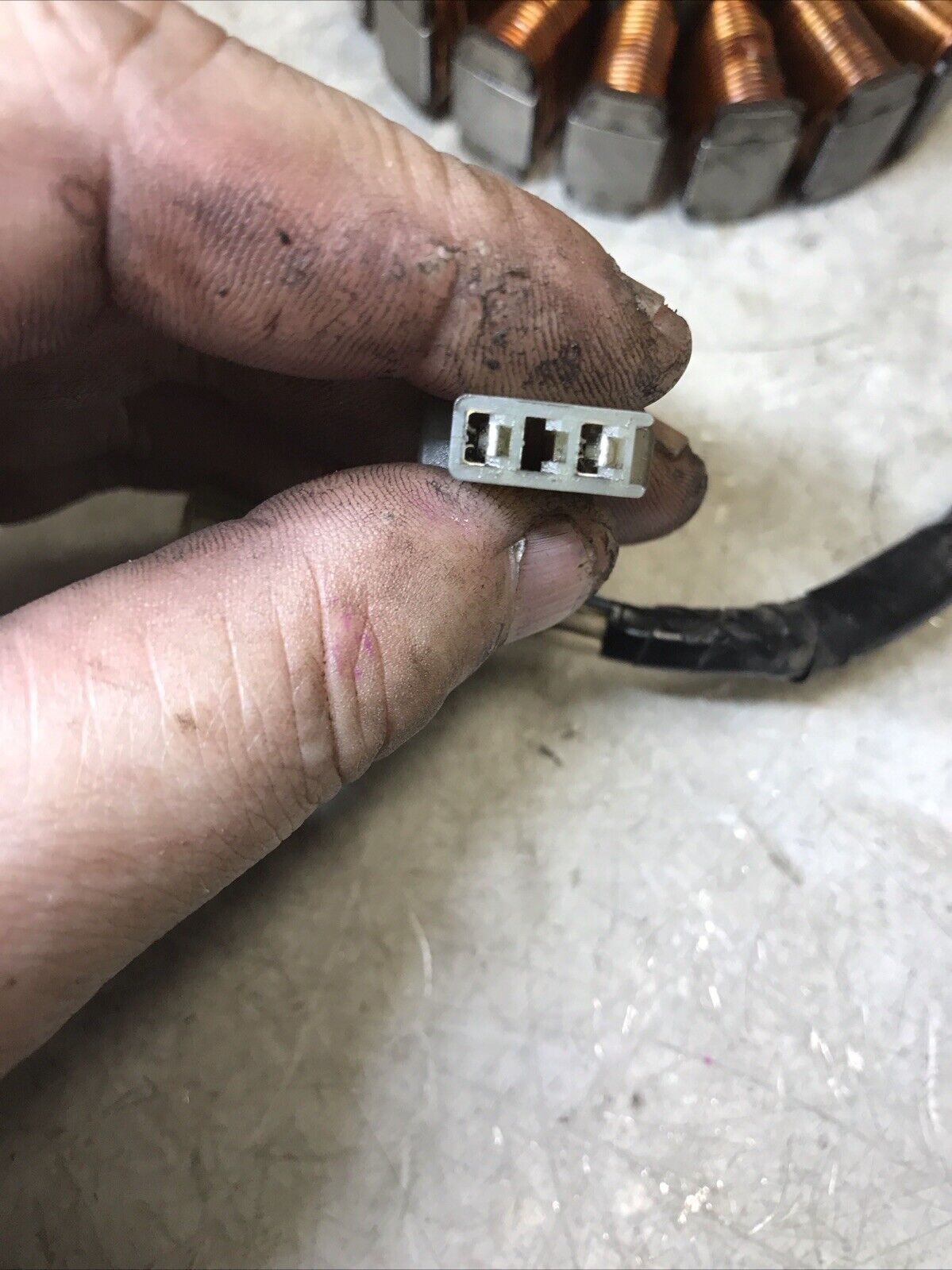5674703