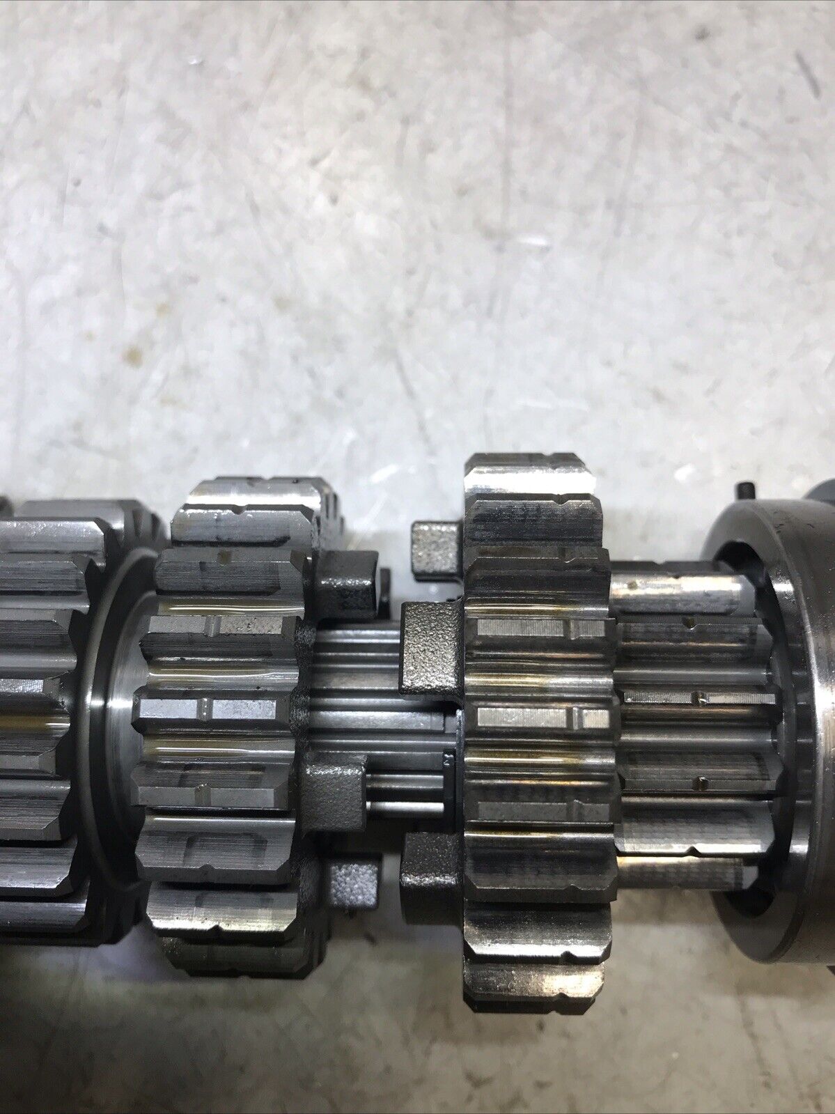 5674931