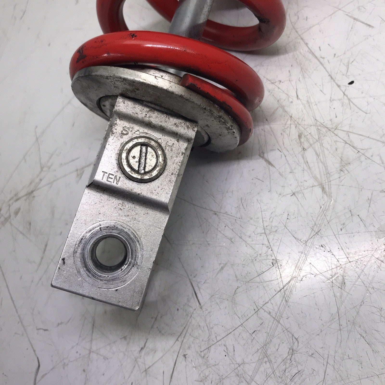 8682805