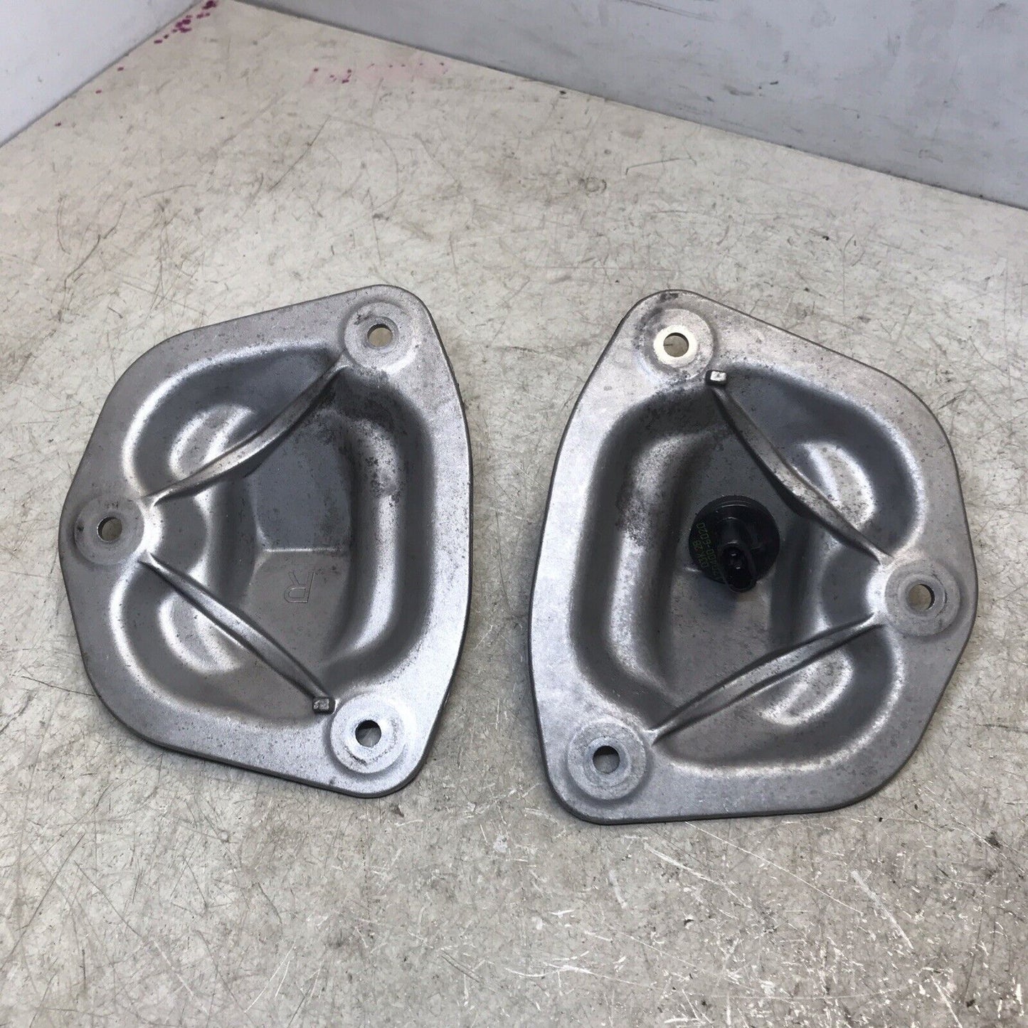 5674614